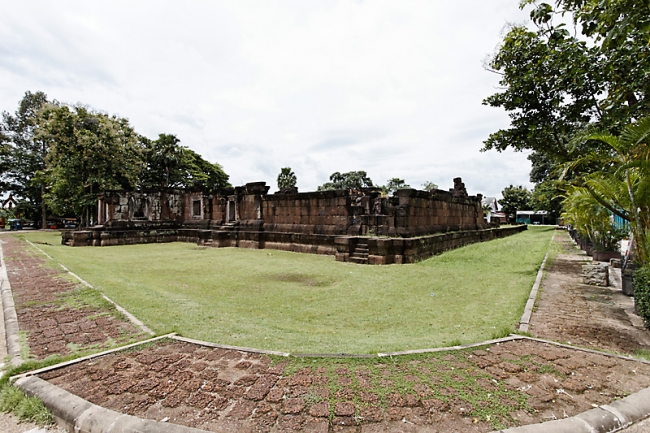 Prasat Sa Kamphaeng Yai-005